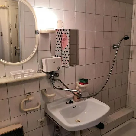 V Centru U Moravců 3*